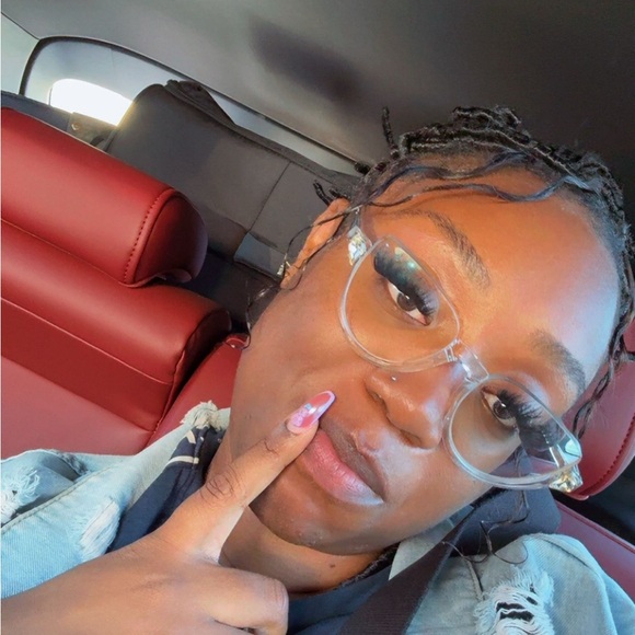 Meet your Posher, TamZ - Picture 4 of 4